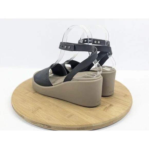 Crocs - Picture 6 of 11